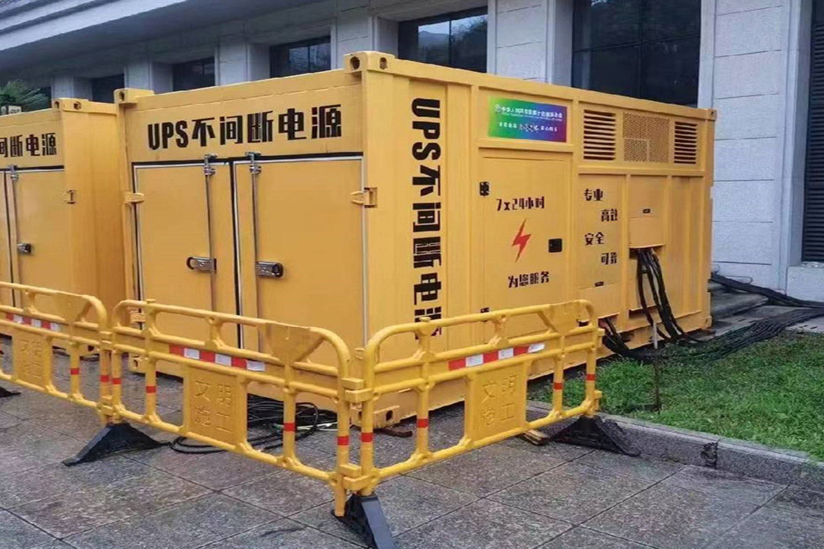 轮台发电机租赁施工现场
